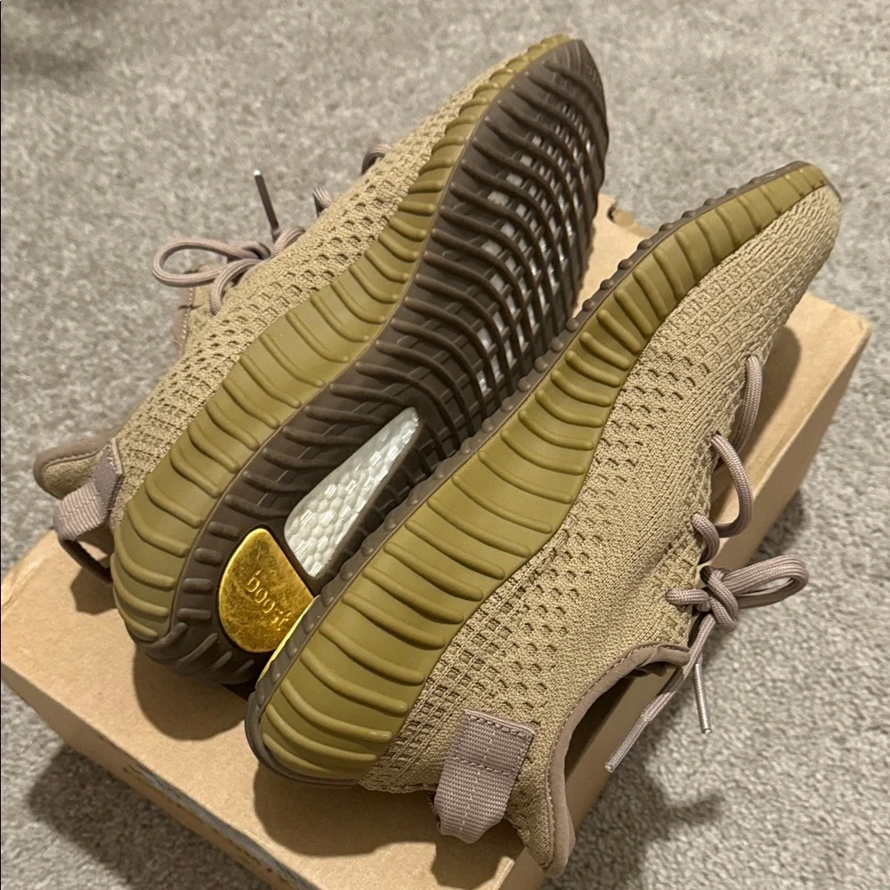 Yeezy Boost 350 V2 Earth - Picture 5 of 6